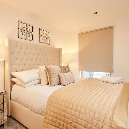 Deluxe City Apt, Beautiful River View,Free Parking No Balcony Лидс Экстерьер фото