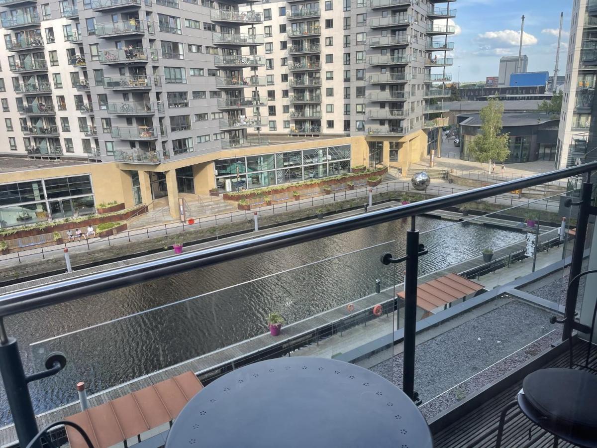 Deluxe City Apt, Beautiful River View,Free Parking No Balcony Лидс Экстерьер фото
