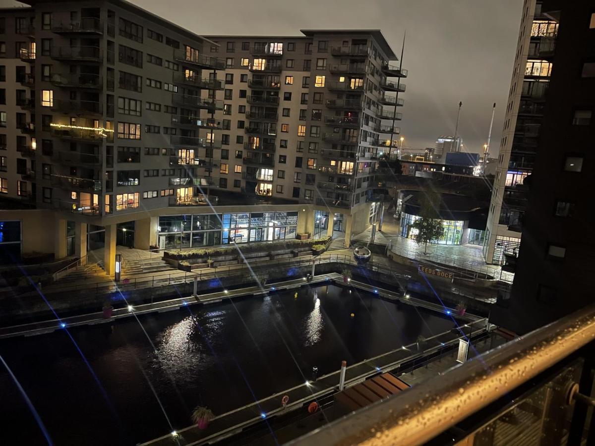 Deluxe City Apt, Beautiful River View,Free Parking No Balcony Лидс Экстерьер фото